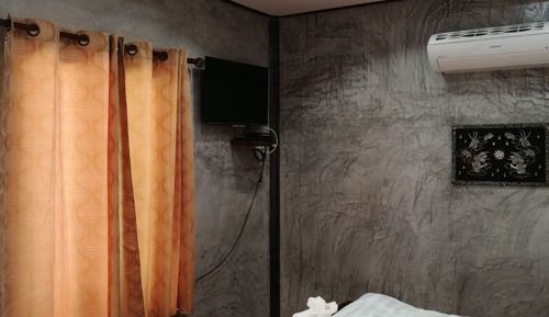Chambre Double, 1 très grand lit (Air conditioned)