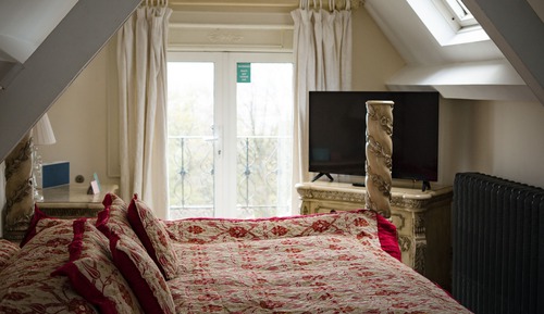 Suite Supérieure, vue jardin (Ionia)