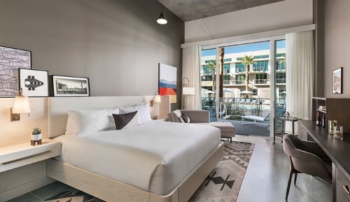Chambre Premium, 1 très grand lit (Cabana)