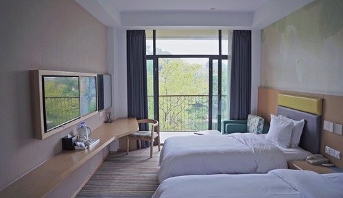 Chambre Standard, 2 lits doubles, balcon, vue fleuve