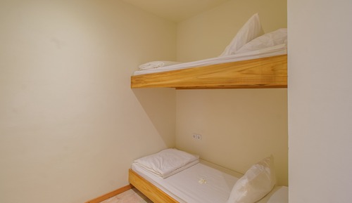Loft (Madya 4)