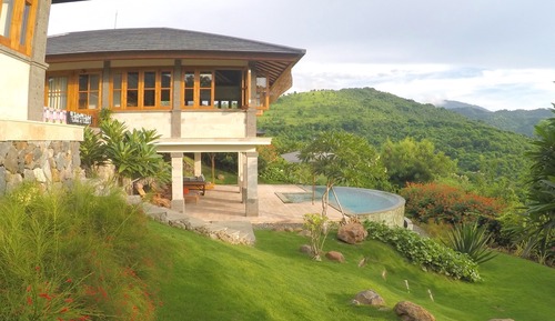 Villa (Gajah)
