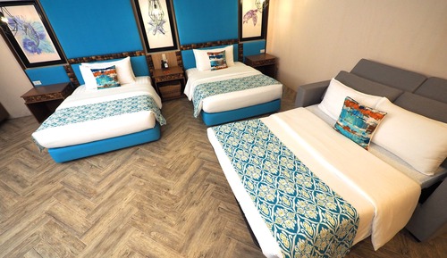 Chambre Familiale, en bord de lac (Premium Cabana)