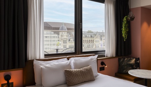 Chambre Premium, 1 lit double, balcon, vue ville