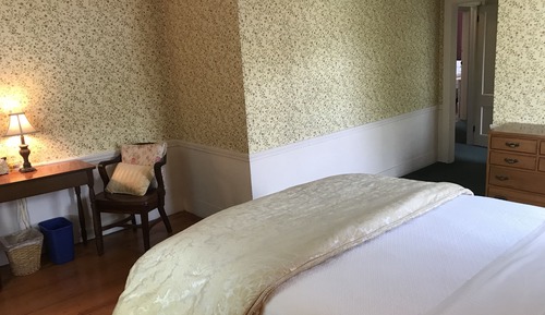 Chambre, 1 grand lit, vue vallée