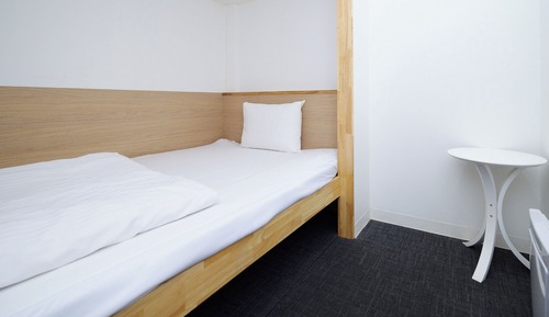Cabane, non-fumeurs (Semi-Double Lower Bunk Bed)