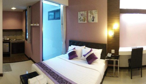 Gold Room, Double