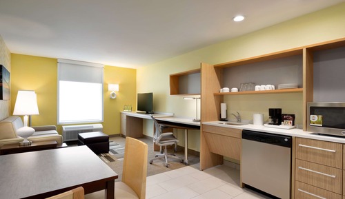 Suite, 1 grand lit, accessible aux personnes à mobilité réduite, non-fumeurs
