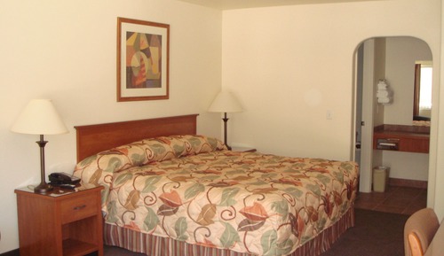 Chambre Standard, 1 grand lit, accessible aux personnes à mobilité réduite, fumeurs