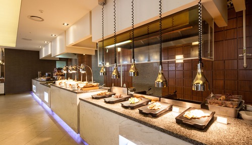 [Dinner PKG] Resort Family (No Kitchen/Standard/Bed) - Chef's Kitchen Dinner Buffet for 2