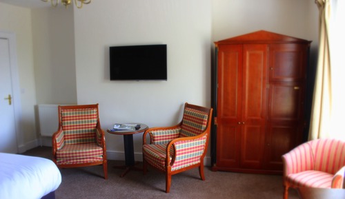 Chambre Deluxe Double ou avec lits jumeaux, salle de bains attenante