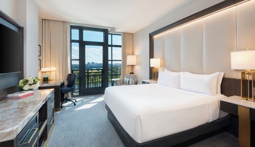 Chambre Premium, 1 très grand lit, balcon, vue fleuve (Juliet Balcony)
