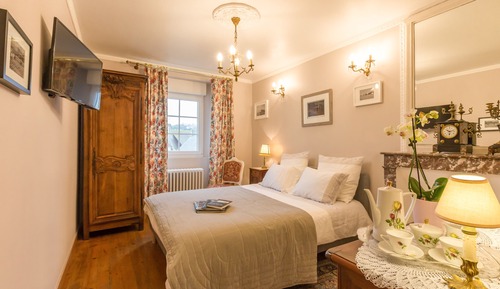 Chambre Double Supérieure (B5)