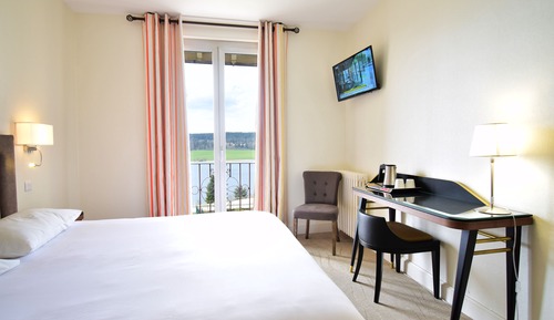 Chambre Double, balcon, vue lac