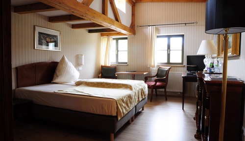 Chambre Simple Affaires, 1 grand lit