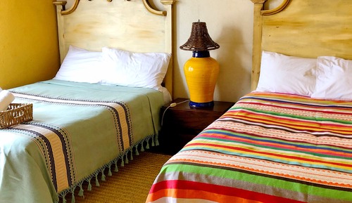 Cabane Confort, 2 lits doubles, accessible aux personnes à mobilité réduite, vue montagne (Arcelia)