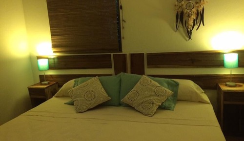 Chambre Standard Double ou avec lits jumeaux, 1 très grand lit