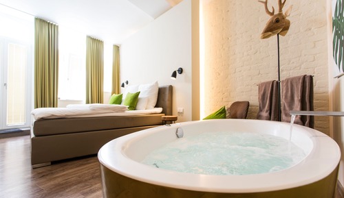 Chambre Double Deluxe, 1 très grand lit, non-fumeurs, bain à remous