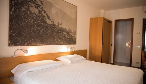 Chambre Économique Double ou avec lits jumeaux
