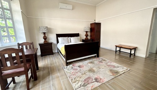 Chambre Double Exécutive, 1 grand lit, non-fumeurs, salle de bains attenante