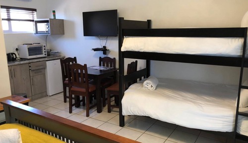 Chambre Quadruple Standard, non-fumeurs, coin cuisine