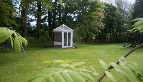 Suite, salle de bains attenante, vue jardin (1)