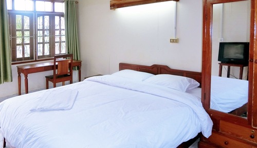Chambre Double Standard, 1 grand lit, non-fumeurs