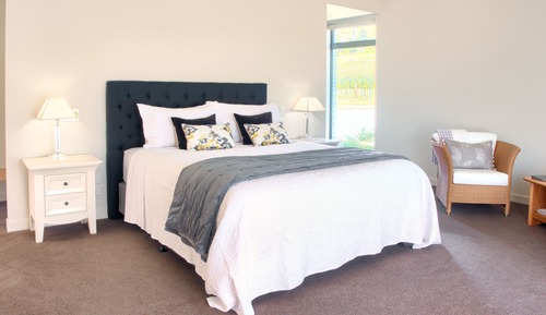 Chambre Double Luxe, vue vignoble, en bord de piscine