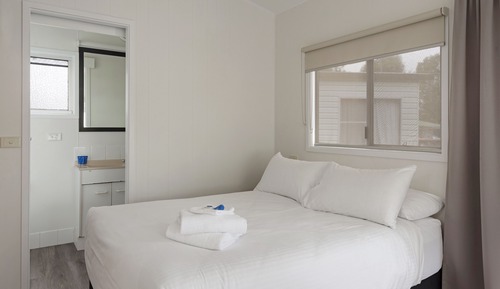 Cabane Standard (Sleeps 2)