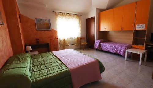 Triple Room with Private Bathroom