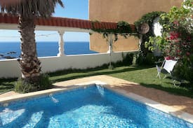 Tipasa Villa | Villa pieds-dans-l'eau avec piscine (Tipaza)