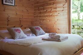 Saint-Christophe-en-Oisans Lit Et Petit-Déjeuner | Airbnb-Le Champ de Pin