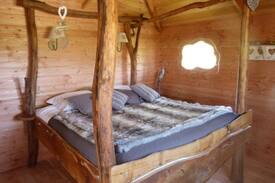 Chalais Autre | Cabane perchée et son Jacuzzi privatif (38°)