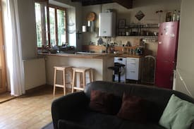 Biviers Maison | Chambre dans maison de pierres et de bois