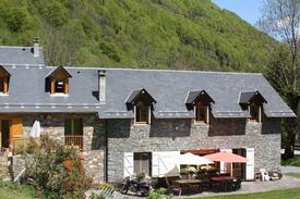 Saint-Aventin Maison | Stone built Mountain Lodge