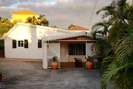Les Avirons Maison | L'Ixora - Maison créole avec jardin
