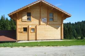 Rondefontaine Villa | Location chalet 8 personnes dans le val de Mouthe.