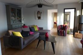Liffre Maison | Maison avec piscine, proximité sites touristiques