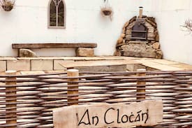 Glendalough Maison | ‘An Cillín’, a rustic retreat in Glendalough