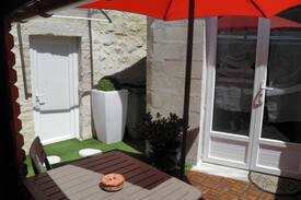Magny-en-Vexin Maison | Studio indépendant avec cour