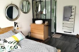 Equihen-Plage Maison | Belle chambre avec salle d'eau privative