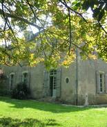 Mondion Maison | House at the Chateau of Mondion