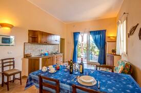 Pian di Rocca Appartement | Agriturismo Tenuta Valdelmelo Apt Sasso Blu