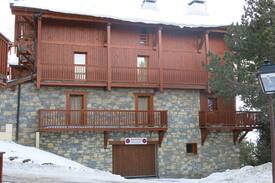 Arc-2000 Villa | ARC 2000 APPARTEMENT-CHALET SKI IN OUT PISCINE