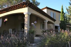 Forcalqueiret Villa | In the pine forest, villa and pool