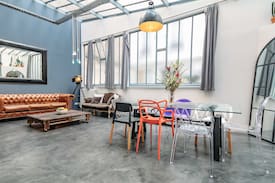 Quartier de la Folie-Mericourt Appartement | Grand Loft Atelier : réunion événement production