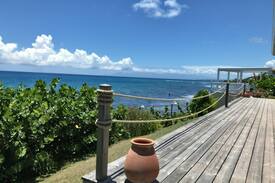 Saint-Francois Maison | Grand bleu, une villa avec piscine face à la mer