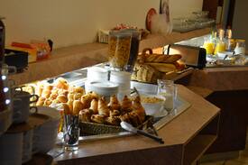 Odos Hôtel | INTER-HOTEL AMYS TARBES/ODOS