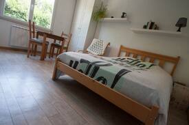 Briare Appartement | Studio bord de Loire lumineux
