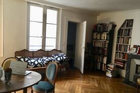 Quartier de la Monnaie Appartement | Spacious Rococo Apartment near Notre-Dame, 65m²